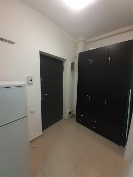 Militari Residence, Auchan,